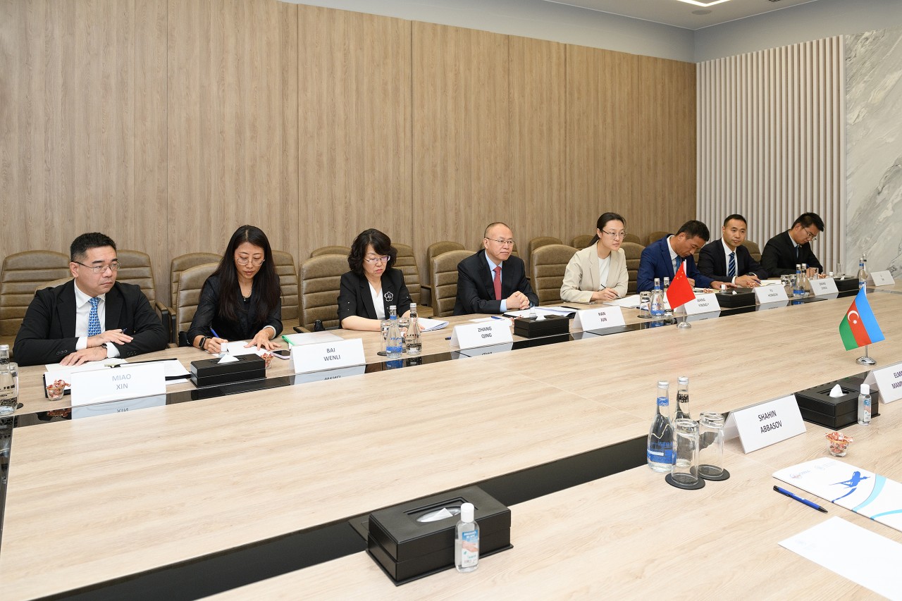 Bakıda Çin nümayəndə heyətilə görüş keçirildi - FOTOLAR